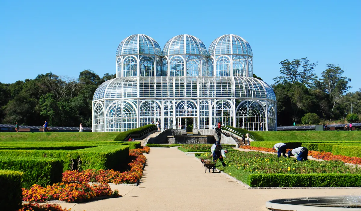 Capa visual do destino Curitiba